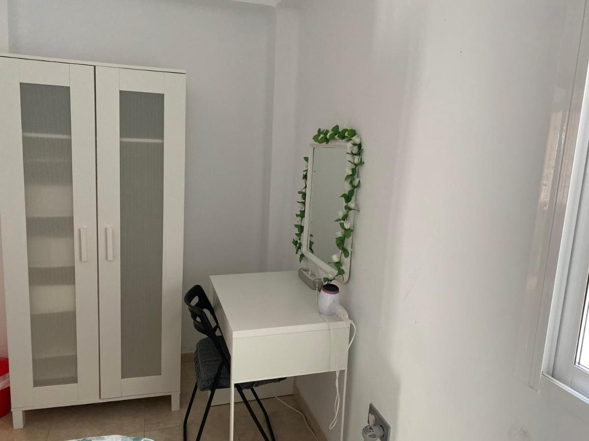 Málaga Centro habitaciones privada en apartamento compartidos Exterior foto